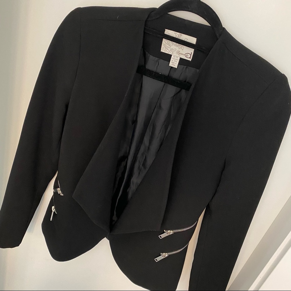 Dynamite blazer XS
